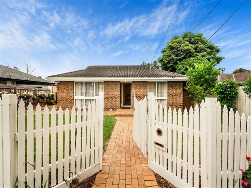 21 Roxburgh Road, Wantirna VIC 3152