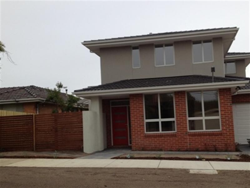 2/154 Dorking Road, Box Hill North VIC 3129