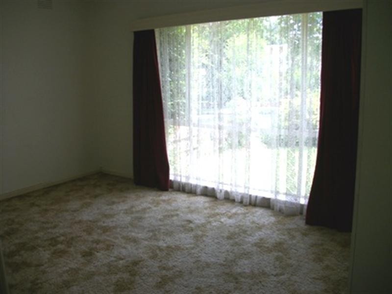 22 Laughlin Avenue, Nunawading VIC 3131