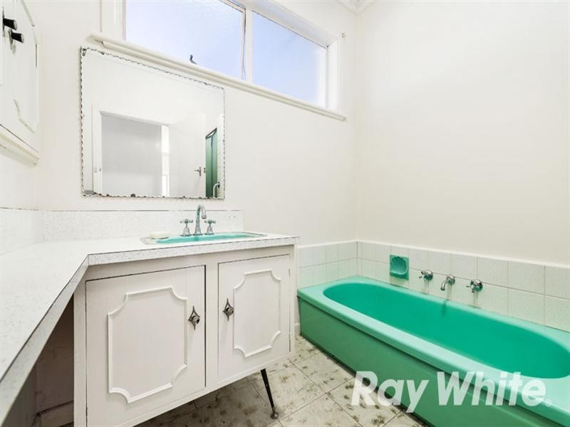 19 Slater Avenue, Blackburn North VIC 3130