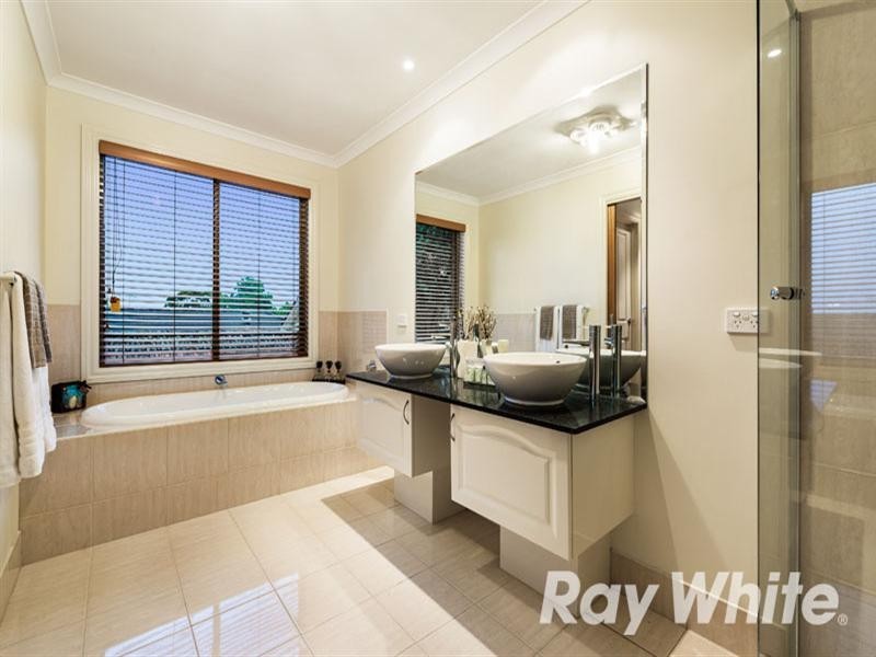 20 Harris Street, Blackburn North VIC 3130