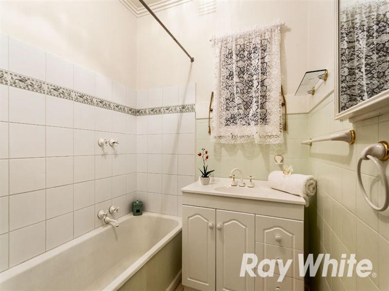 95 Koonung Road, Blackburn North VIC 3130