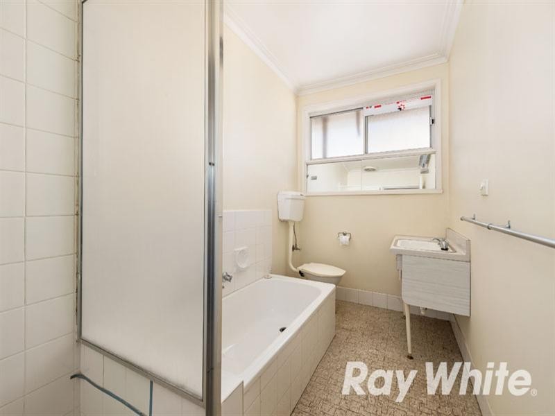 4 Station Street, Blackburn VIC 3130