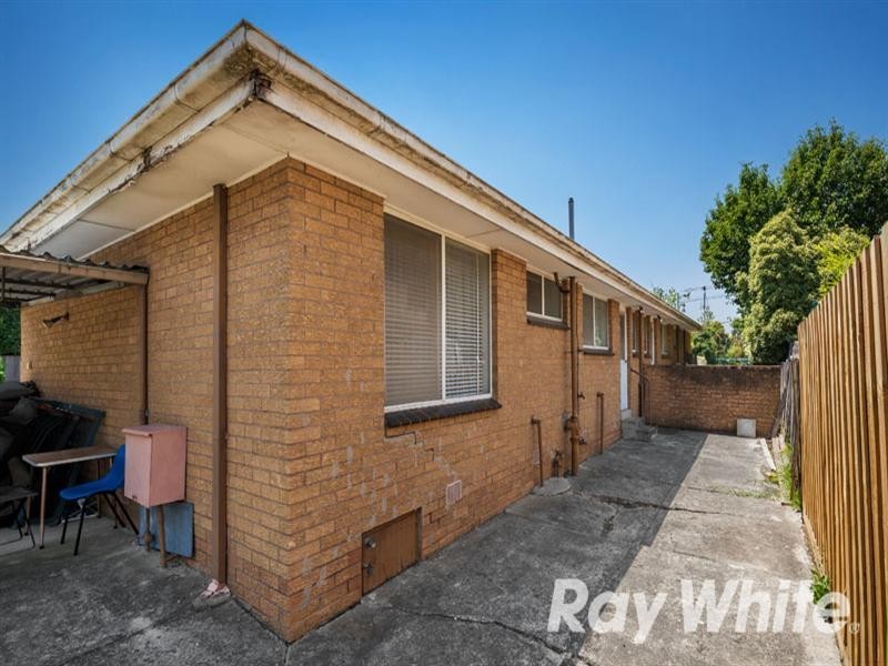 4 Station Street, Blackburn VIC 3130