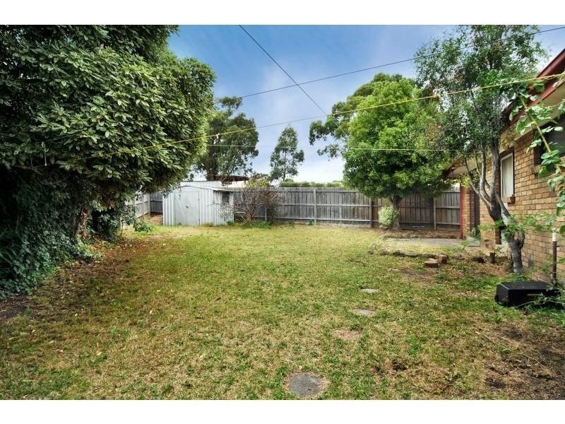 1 Emily Court, Burwood East VIC 3151