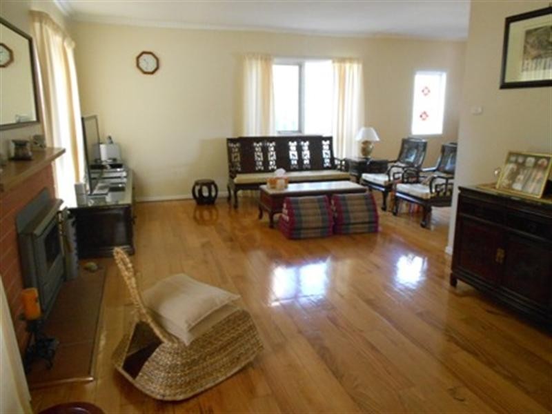 9 Lee Ann Street, Blackburn South VIC 3130