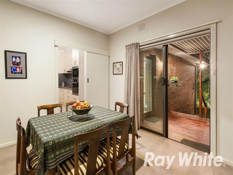 4 Handel Court, Blackburn VIC 3130