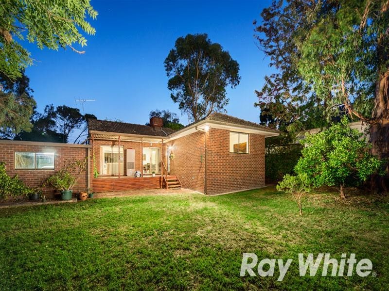 4 Handel Court, Blackburn VIC 3130