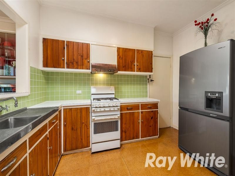 10 Kingsclere Street, Vermont VIC 3133