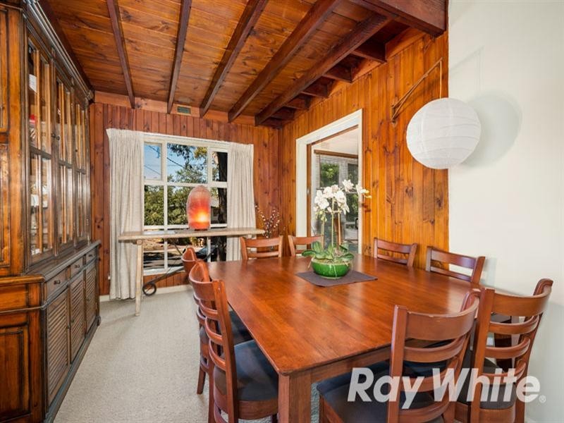 10 Kingsclere Street, Vermont VIC 3133