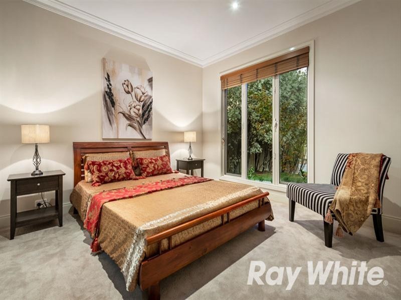 7 Chablis Close, Croydon VIC 3136