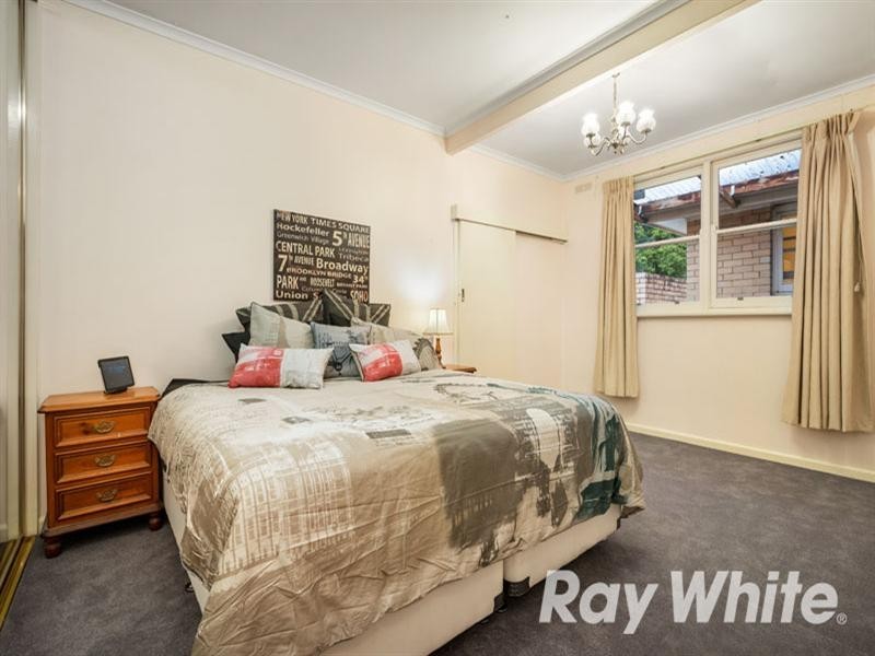 2 Junction Road, Blackburn North VIC 3130