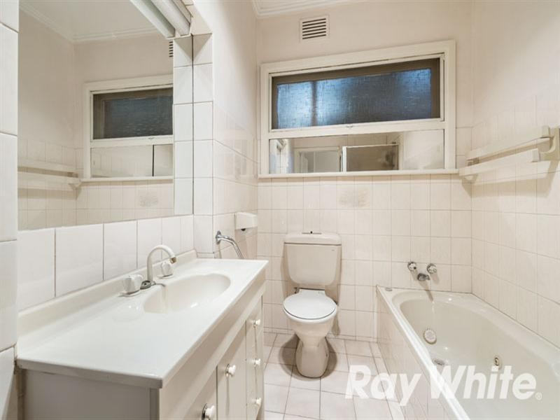 2 Junction Road, Blackburn North VIC 3130