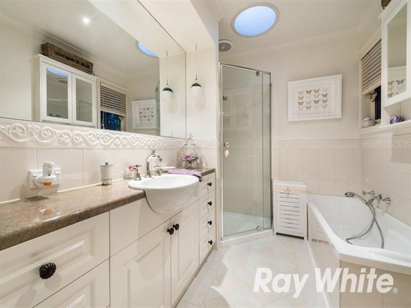 4/9 Baldwin Road, Blackburn VIC 3130