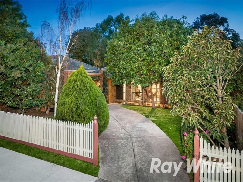 51 Bond Avenue, Blackburn South VIC 3130