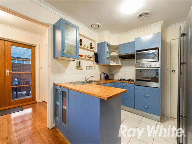 1/17 Park Close, Vermont VIC 3133