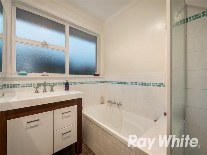 1/17 Park Close, Vermont VIC 3133