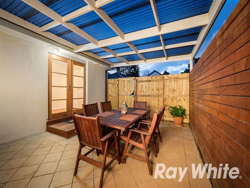 1/17 Park Close, Vermont VIC 3133