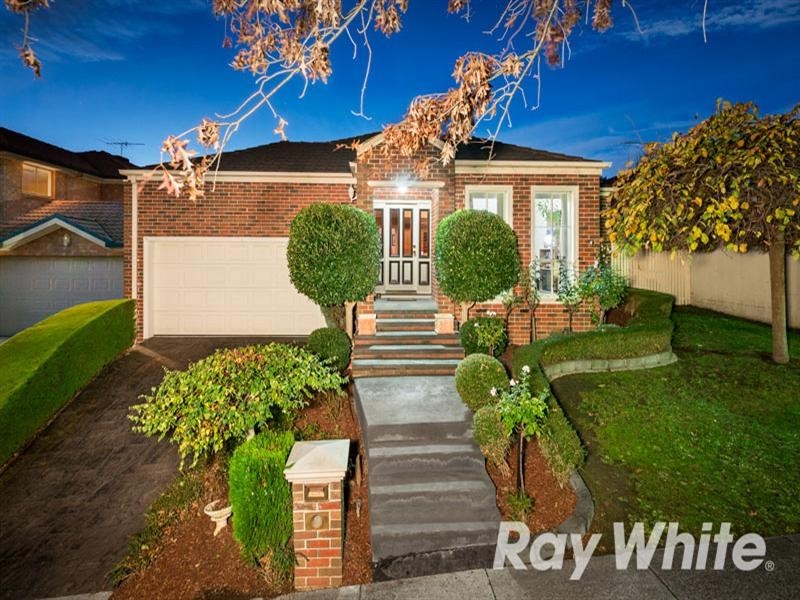 32 Westminster Close, Blackburn South VIC 3130