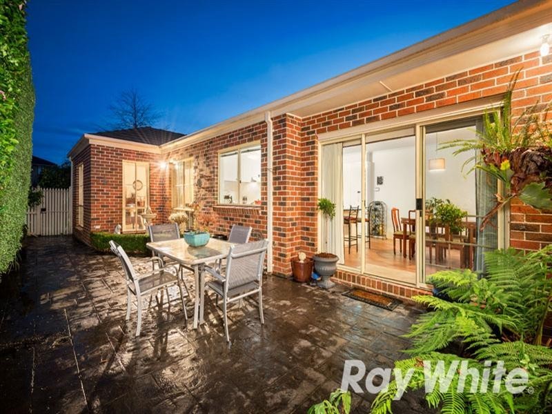 32 Westminster Close, Blackburn South VIC 3130