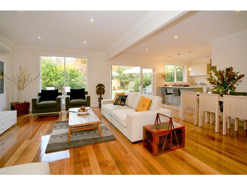 25 Longbrae Avenue, Forest Hill VIC 3131