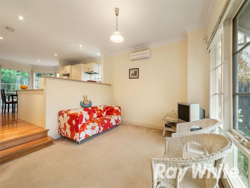 8 Tunstall Avenue, Nunawading VIC 3131