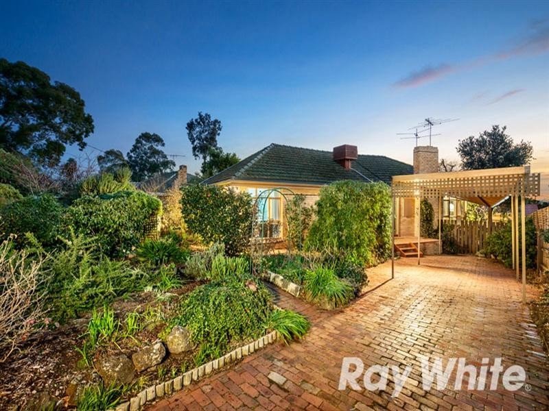 19 Bond Avenue, Blackburn South VIC 3130