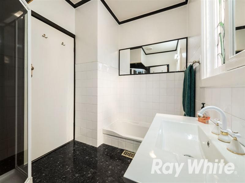 19 Bond Avenue, Blackburn South VIC 3130