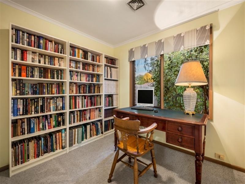 51 Bond Avenue, Blackburn South VIC 3130