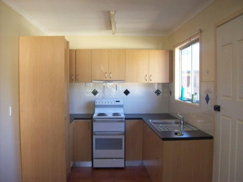 2 Kingston Court, Kingston QLD 4114
