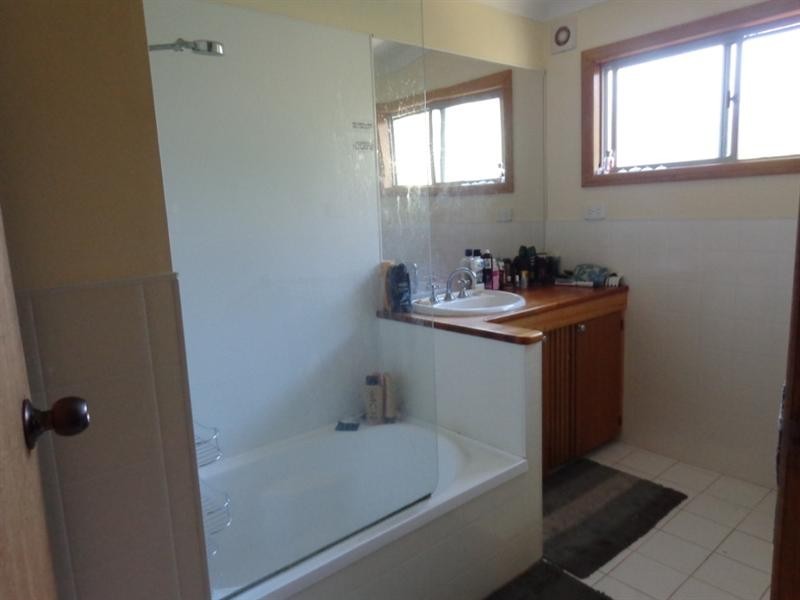 1 Ash Avenue, Woodridge QLD 4114