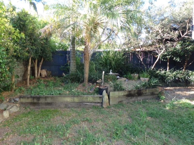 1 Ash Avenue, Woodridge QLD 4114