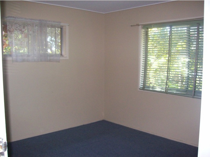 12 Woodash Street, Kingston QLD 4114