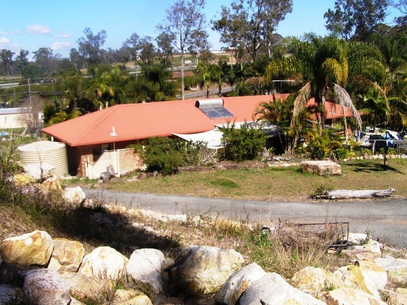 13 Castile Crescent, Holmview QLD 4207