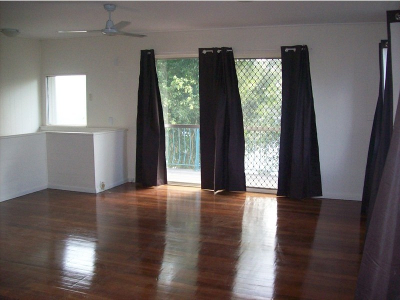 5 Poppy Street, Kingston QLD 4114