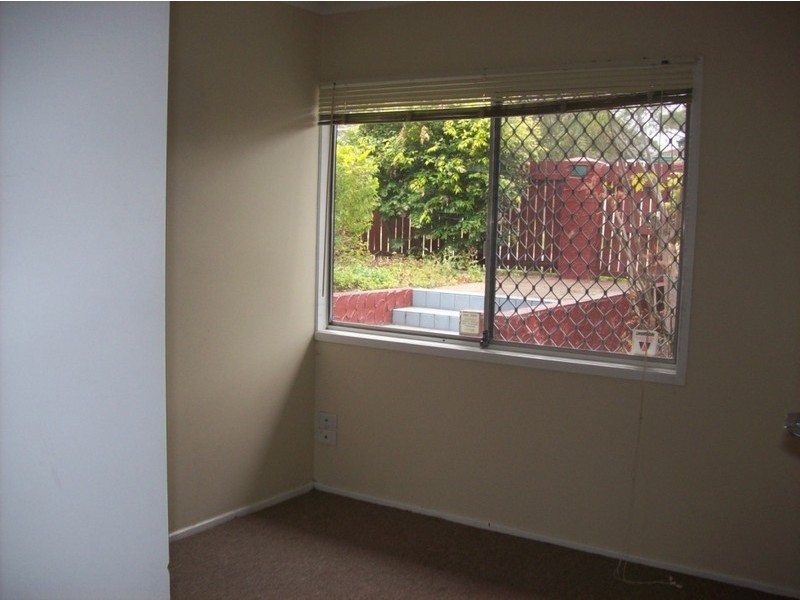 60 atkinson Street, Kingston QLD 4114