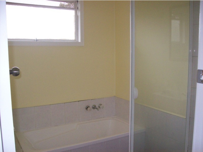 28 Oakland Avenue, Woodridge QLD 4114