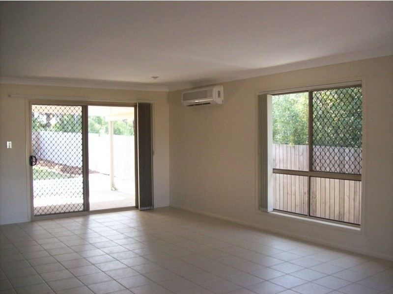 40a Pinelands Street, Loganlea QLD 4131