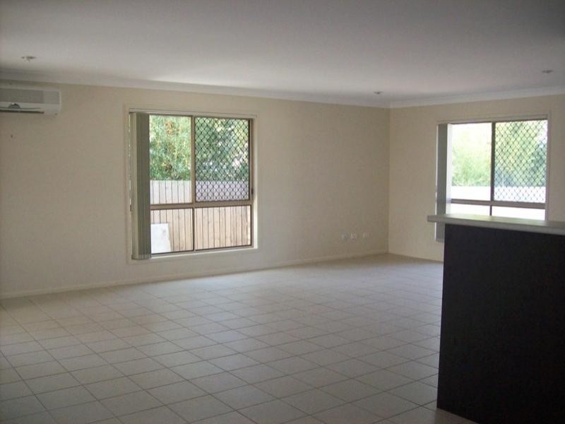 40a Pinelands Street, Loganlea QLD 4131