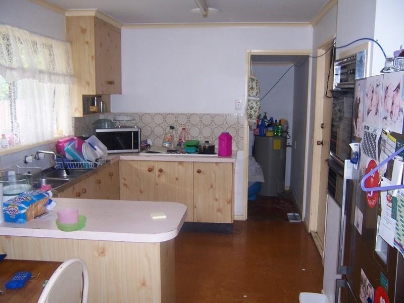 4 Ruby Street, Kingston QLD 4114