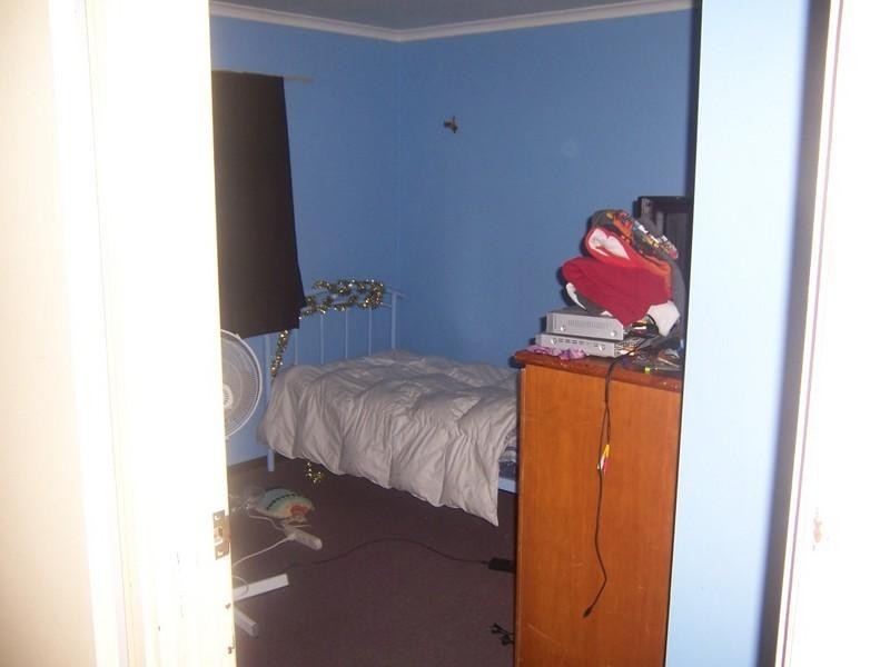 4 Ruby Street, Kingston QLD 4114