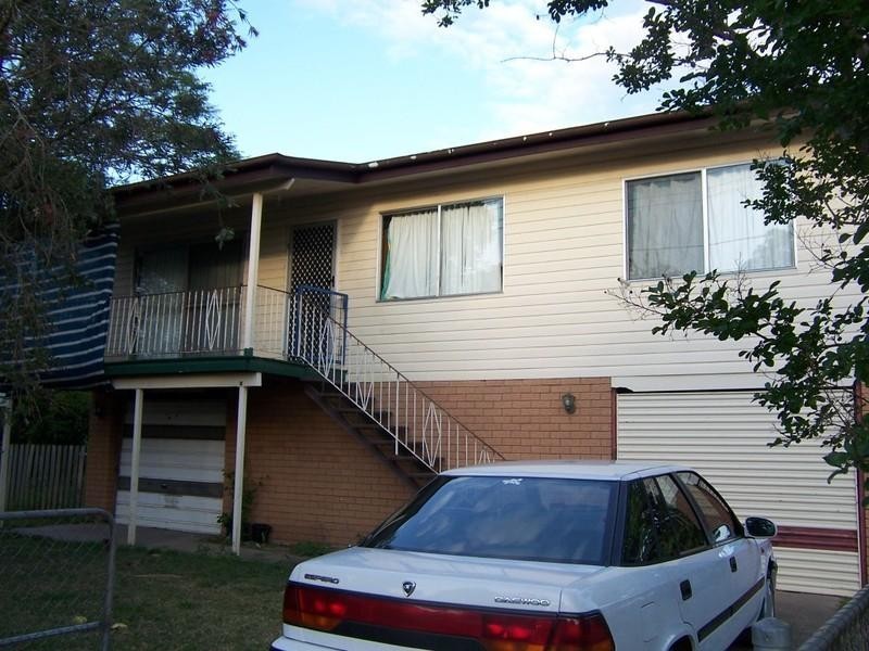28 Kentwell, Kingston QLD 4114