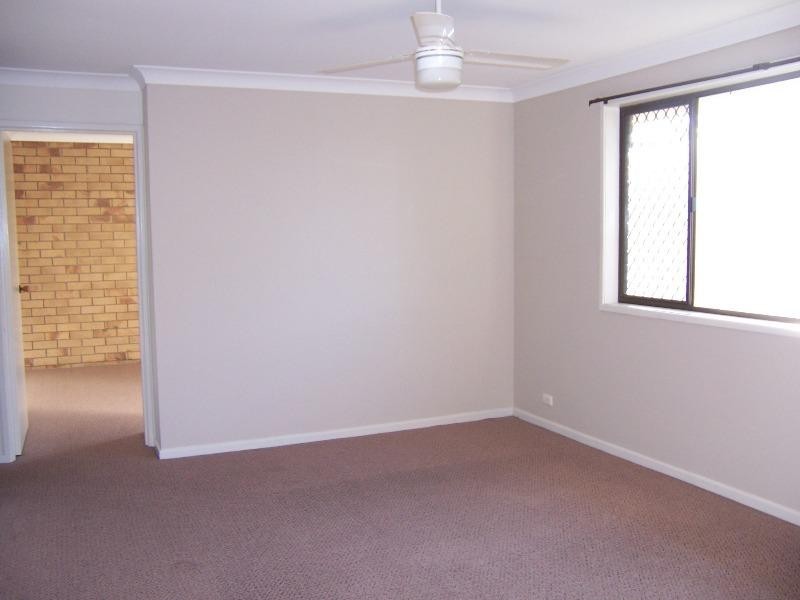 4/13 Blackwood Road, Logan Central QLD 4114
