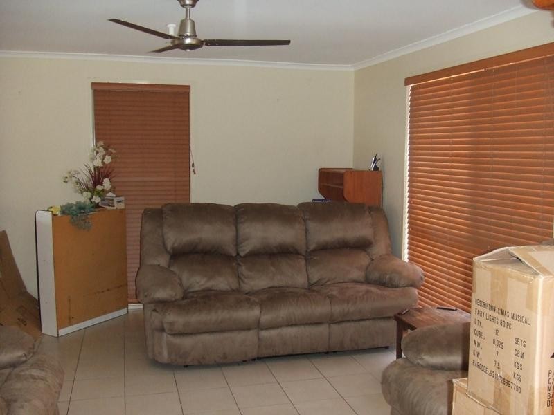 10 Cabernet Court, Kingston QLD 4114