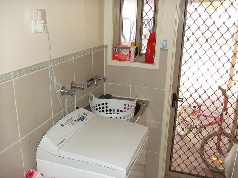 10 Cabernet Court, Kingston QLD 4114