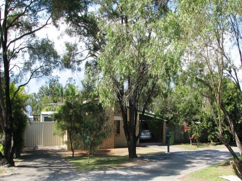 4/9 Canopus Court, Kingston QLD 4114