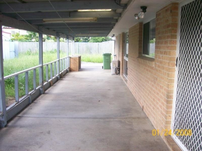 6 Figtree Court, Kingston QLD 4114