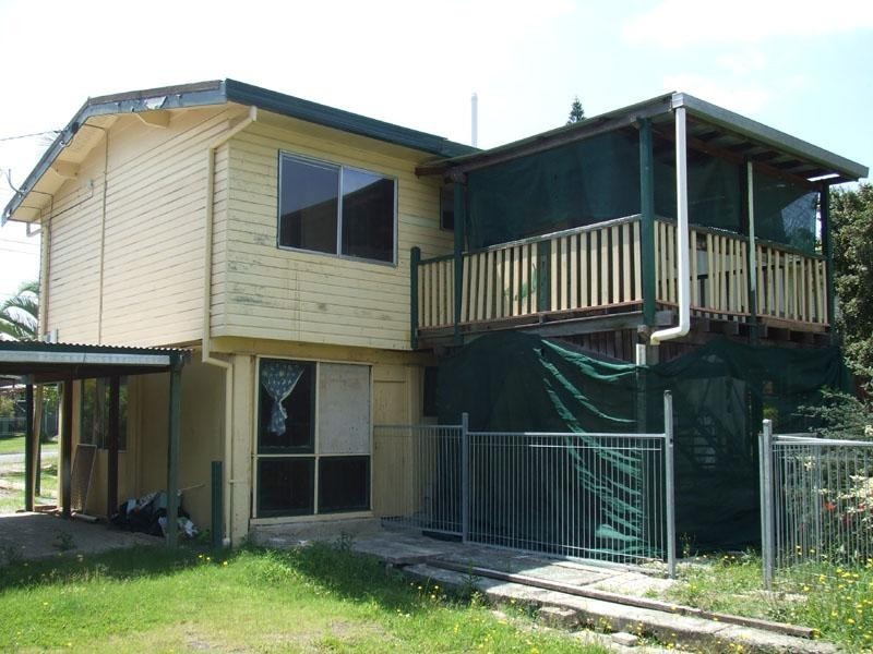 6 Greenwood Street, Kingston QLD 4114