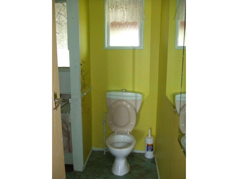 6 Greenwood Street, Kingston QLD 4114