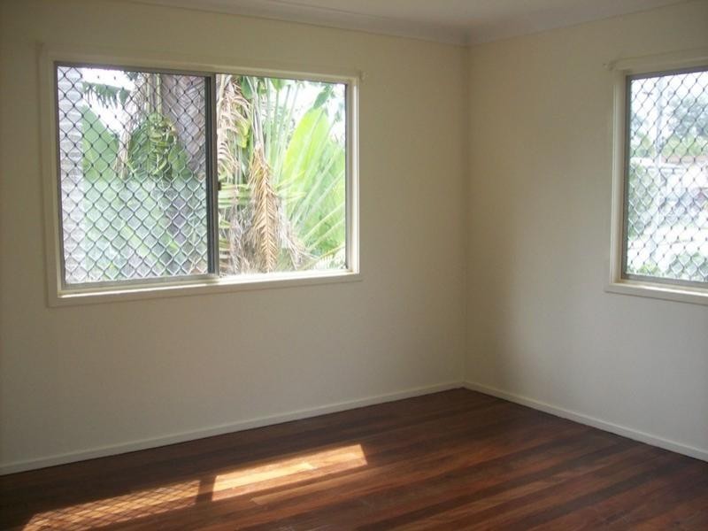 9 Mooney Street, Logan Central QLD 4114